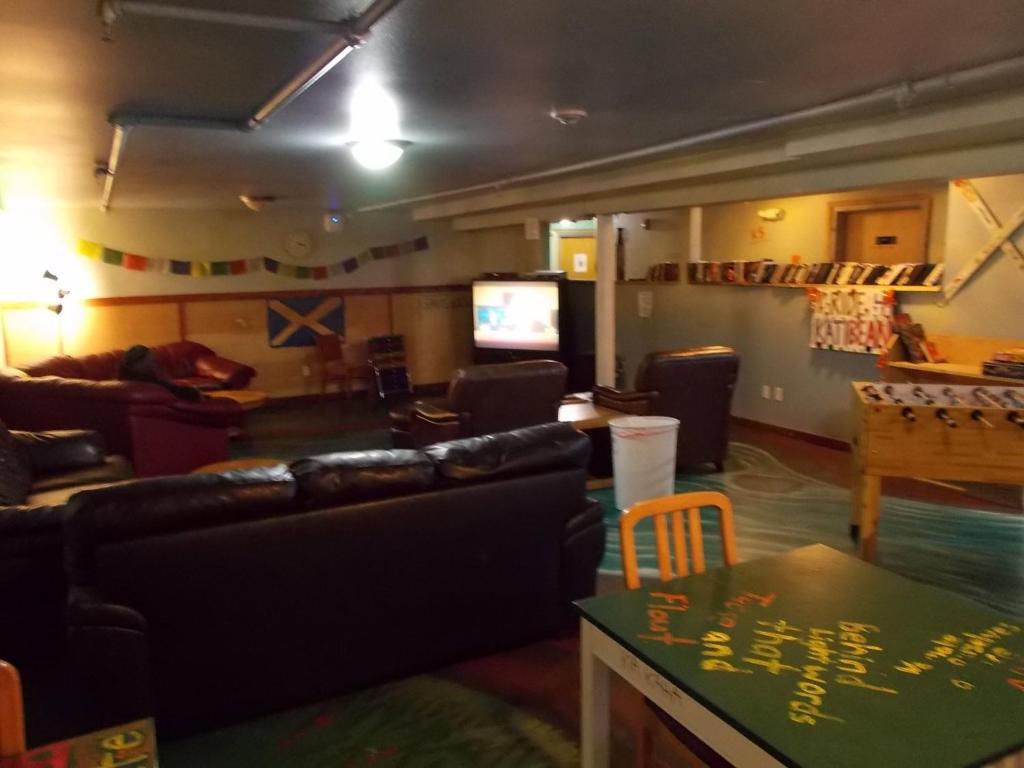 Alaska Backpackers Inn Anchorage Exterior foto
